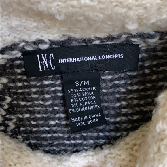 Sweater - Picture 3 of 3